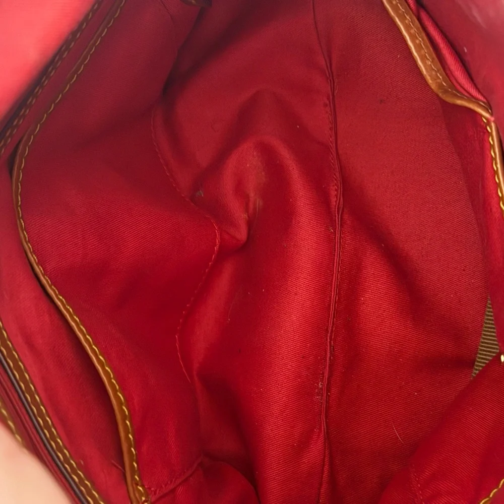 Dooney & Bourke chic satchel